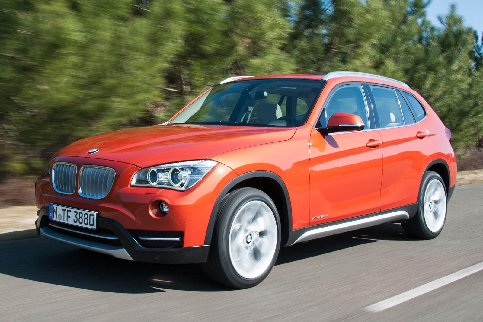 BMW x1 car rental - Online Car Hire in Tehran With Special Discount