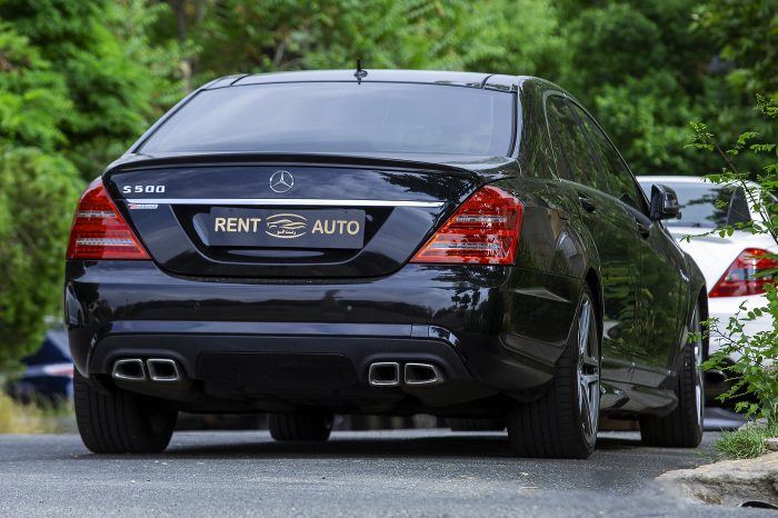 D5A1614 700x466 - Car rental documents in Tehran