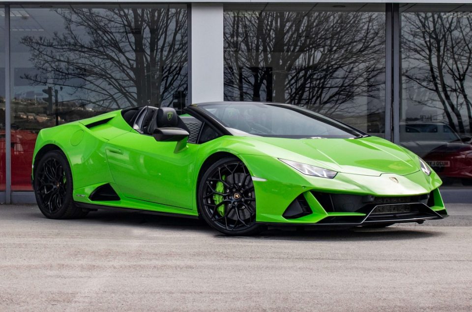 قیمت اجاره ماشین در شارجه