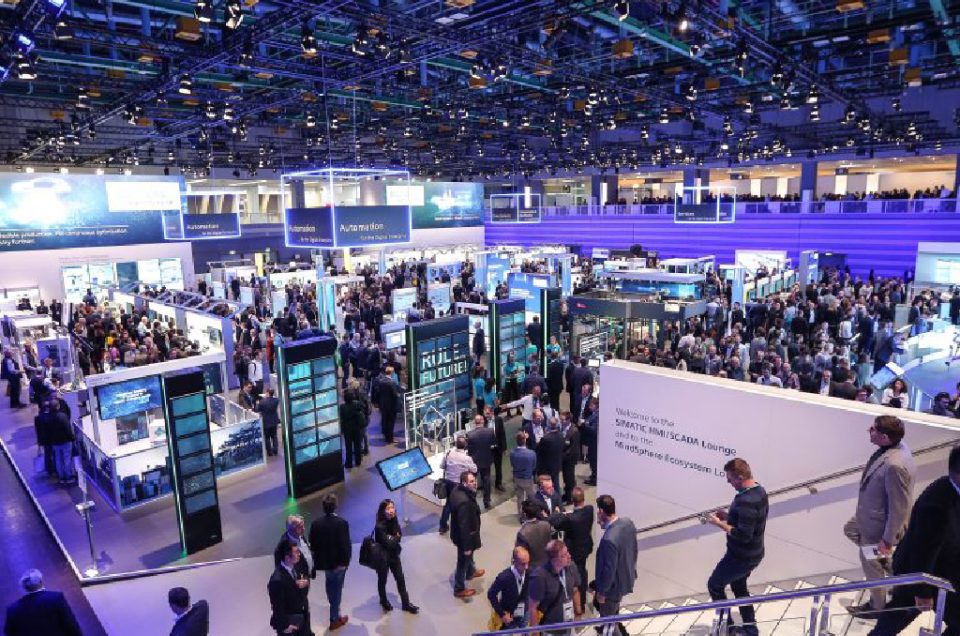 خدمات ترانسفر نمایشگاهی