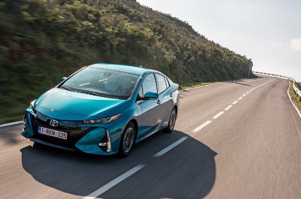 اجاره ماشین های هیبریدی