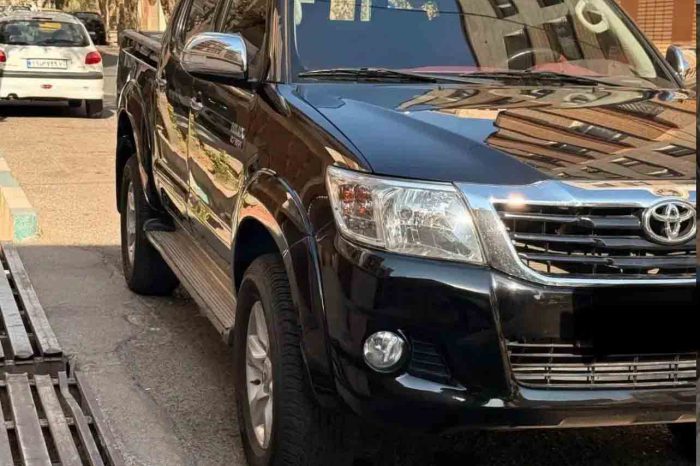 اجاره تویوتا هایلوکس در تهران | Rent Toyota Hilux 2016 in Tehran