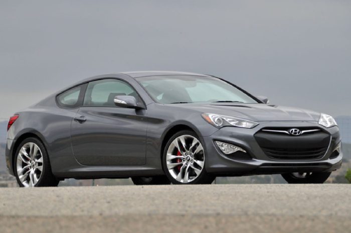 استأجر سيارة هيونداي جينيسيس كوبيه